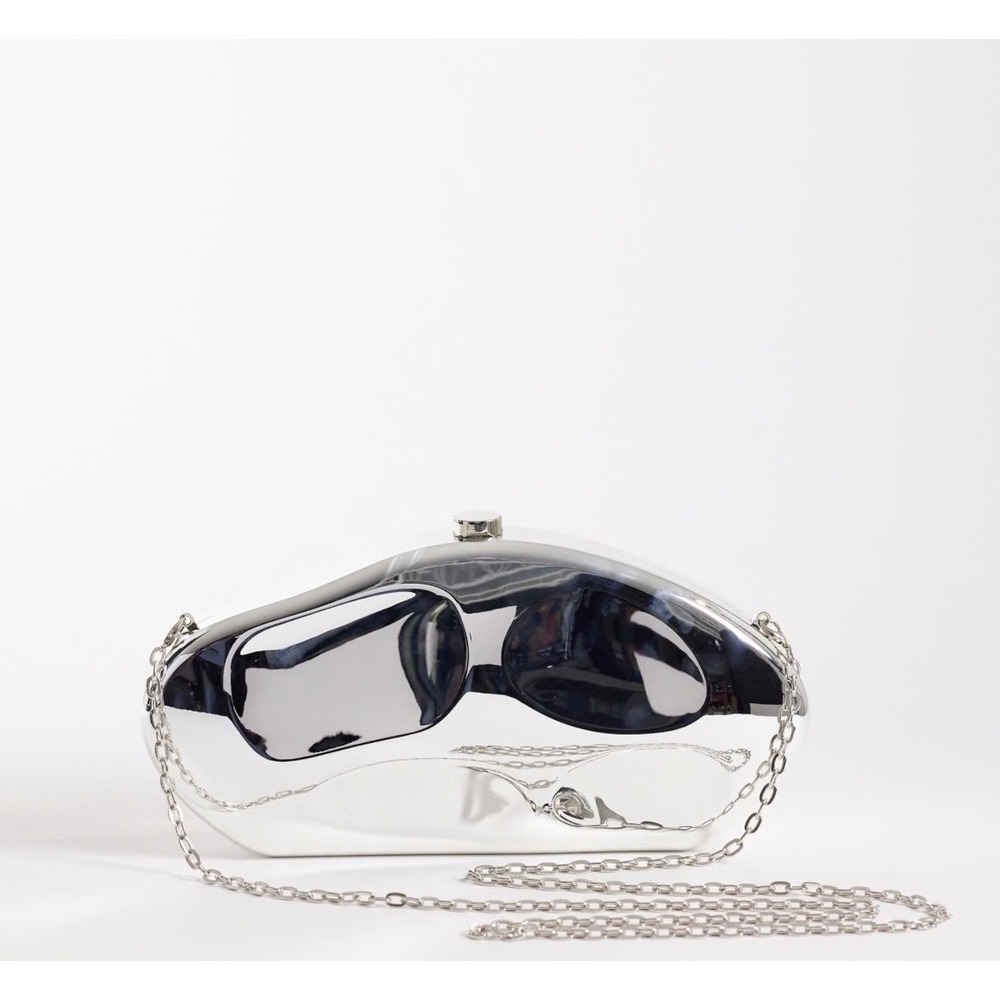 Hammered Metal Look Clutch Bag in Silver| Crossbody or Clutch | NEW | Cyberdeck